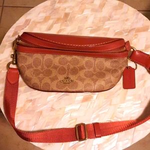 Coach fannypack